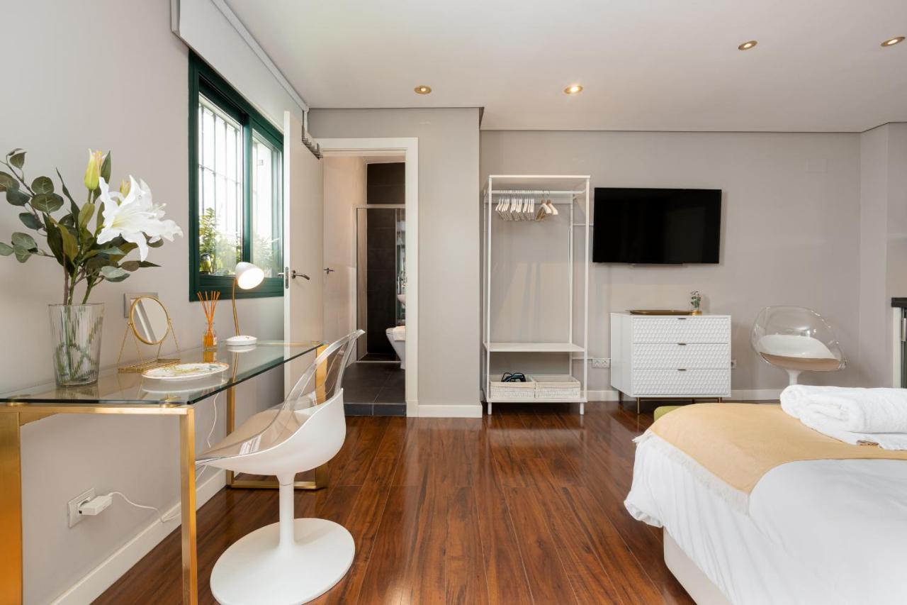 Ferienwohnung C30 Deluxe Studio With Terrace Into Cathedral Square Málaga Exterior foto